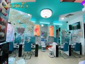 Nagelstudio leonis nails and hair