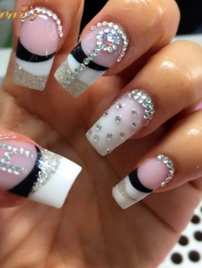 Nageldesign leonis nails and hair